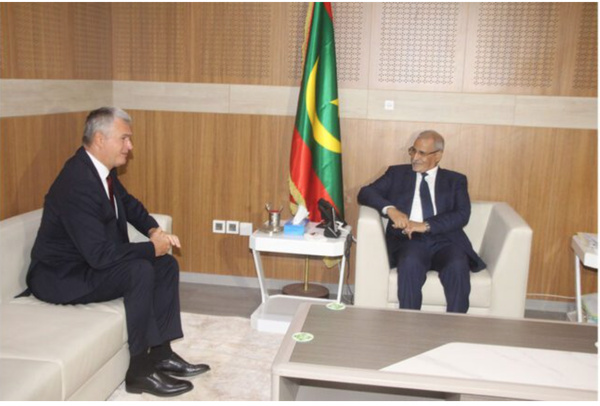 Le Président de l’Assemblée Nationale reçoit l’Ambassadeur de la République Tchèque Le Président de l’Assemblée Nationale reçoit l’Ambassadeur de la République Tchèque