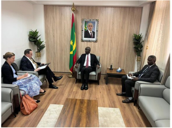 Le Ministre des Affaires étrangères reçoit le Chargé d’affaires de l’Ambassade des États-Unis d’Amérique Le Ministre des Affaires étrangères reçoit le Chargé d’affaires de l’Ambassade des États-Unis d’Amérique