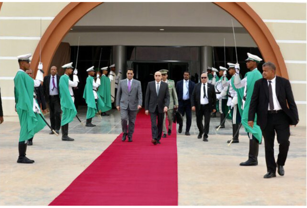 Départ du Président de la République pour Washington Départ du Président de la République pour Washington