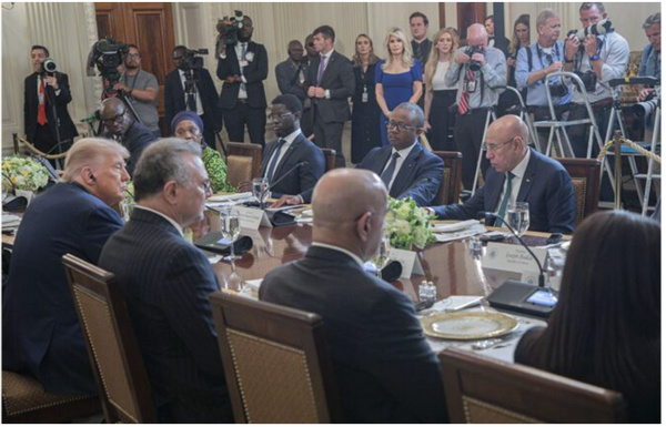 Le Président de la République passe en revue les grandes opportunités et potentialités du pays lors d’une réunion avec le Président américain Le Président de la République passe en revue les grandes opportunités et potentialités du pays lors d’une réunion avec le Président américain