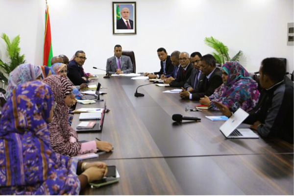 Le Premier ministre préside la réunion périodique du Comité ministériel chargé du suivi du système d’information pour la réforme administrative et la gestion de l’éducation Le Premier ministre préside la réunion périodique du Comité ministériel chargé du suivi du système d’information pour la réforme administrative et la gestion de l’éducation