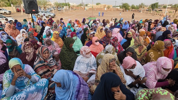 Le Délégué Général à la Solidarité Nationale lance une opération nationale de distribution de cash transferts depuis Tidjikdja Le Délégué Général à la Solidarité Nationale lance une opération nationale de distribution de cash transferts depuis Tidjikdja