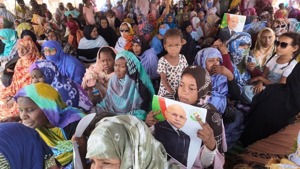 Distributions Chinguetti : Le délégué général de Taazour lance l’opération cash transferts au profit de 400 familles démunies à Chinguetti Distributions Chinguetti : Le délégué général de Taazour lance l’opération cash transferts au profit de 400 familles démunies à Chinguetti