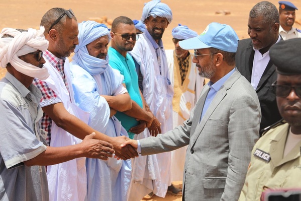 Distributions Chinguetti : Le délégué général de Taazour lance l’opération cash transferts au profit de 400 familles démunies à Chinguetti Distributions Chinguetti : Le délégué général de Taazour lance l’opération cash transferts au profit de 400 familles démunies à Chinguetti