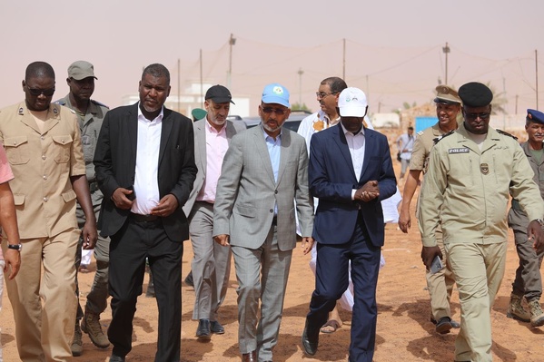 Distributions Chinguetti : Le délégué général de Taazour lance l’opération cash transferts au profit de 400 familles démunies à Chinguetti Distributions Chinguetti : Le délégué général de Taazour lance l’opération cash transferts au profit de 400 familles démunies à Chinguetti