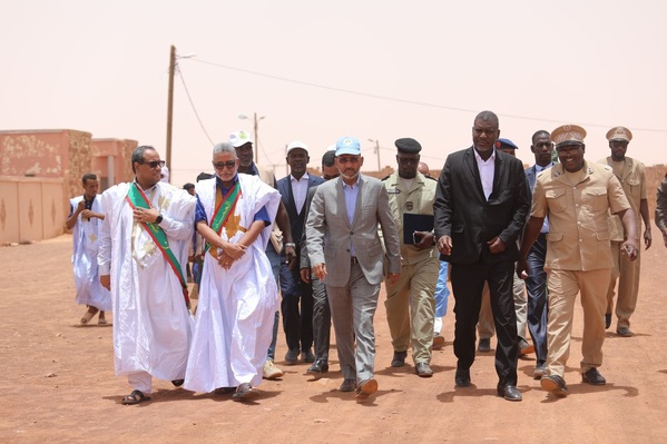 Distributions Chinguetti : Le délégué général de Taazour lance l’opération cash transferts au profit de 400 familles démunies à Chinguetti Distributions Chinguetti : Le délégué général de Taazour lance l’opération cash transferts au profit de 400 familles démunies à Chinguetti