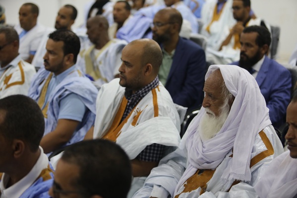 La Délégation générale à la Solidarité nationale et à la Lutte contre l’Exclusion organise une réunion consultative en Adrar sur le programme “Tameer – villes de Taazour” La Délégation générale à la Solidarité nationale et à la Lutte contre l’Exclusion organise une réunion consultative en Adrar sur le programme “Tameer – villes de Taazour”