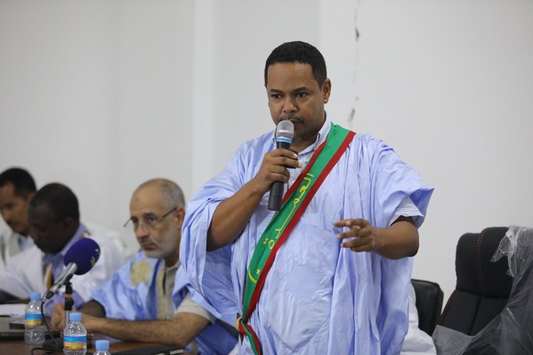 La Délégation générale à la Solidarité nationale et à la Lutte contre l’Exclusion organise une réunion consultative en Adrar sur le programme “Tameer – villes de Taazour” La Délégation générale à la Solidarité nationale et à la Lutte contre l’Exclusion organise une réunion consultative en Adrar sur le programme “Tameer – villes de Taazour”