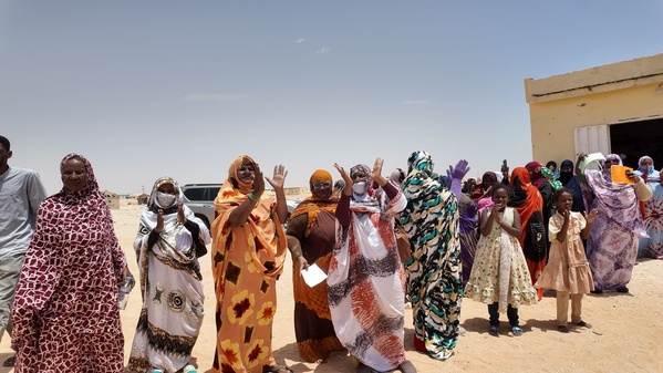 TAAZOUR fournit des équipements à une ferme à Benichab TAAZOUR fournit des équipements à une ferme à Benichab