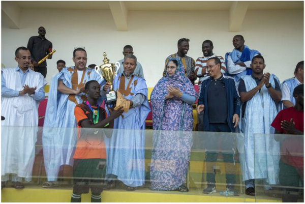 L’équipe de la Capitale remporte la coupe du maire de Tevragh Zeina pour le football L’équipe de la Capitale remporte la coupe du maire de Tevragh Zeina pour le football
