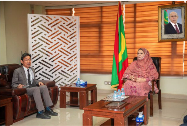 La ministre du Commerce discute de la coopération avec l’ambassadeur du Japon La ministre du Commerce discute de la coopération avec l’ambassadeur du Japon