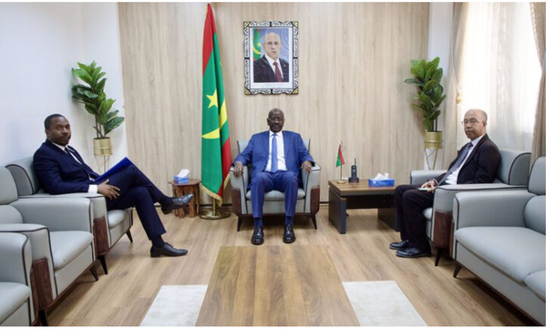 Le ministre des Affaires étrangères s’entretient avec le chef de mission de l’Organisation internationale pour les migrations Le ministre des Affaires étrangères s’entretient avec le chef de mission de l’Organisation internationale pour les migrations