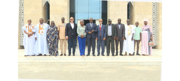 Le Premier Vice-Président de l’Assemblée nationale reçoit la Coordinatrice sous-régionale de Greenpeace pour l’Afrique de l’Ouest et son partenaire, l’ONG ZAKIA