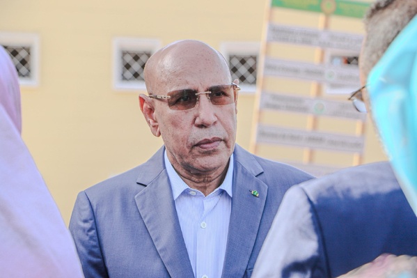 Taazour : Le Président de la République effectue une visite de terrain dans plusieurs écoles en construction dans les wilayas de Nouakchott