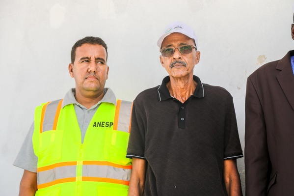 Taazour : Le Président de la République effectue une visite de terrain dans plusieurs écoles en construction dans les wilayas de Nouakchott