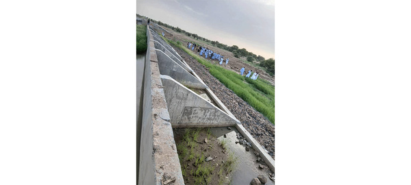 Le ministre de l’Agriculture inspecte les travaux en cours au barrage Toueikit dans l’arrondissement administratif de Bousteila Le ministre de l’Agriculture inspecte les travaux en cours au barrage Toueikit dans l’arrondissement administratif de Bousteila