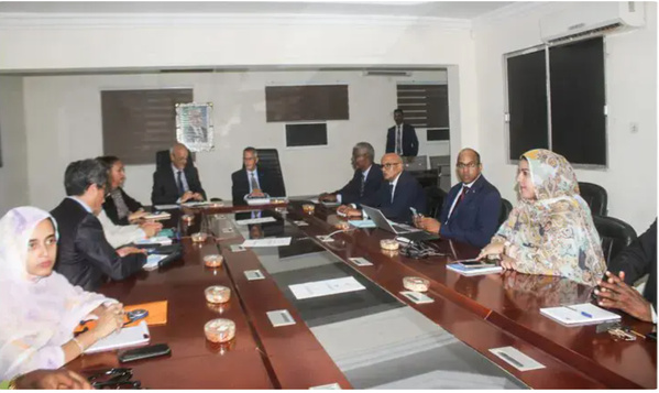 Le CDHAHSC : la Mauritanie a régularisé la situation de 136.000 migrants et créé des centres d’accueil pour les réfugiés Le CDHAHSC : la Mauritanie a régularisé la situation de 136.000 migrants et créé des centres d’accueil pour les réfugiés