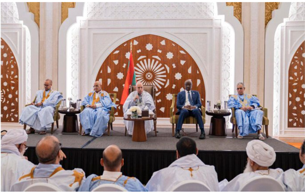 Le Président de la République rencontre des membres de notre communauté au Qatar Le Président de la République rencontre des membres de notre communauté au Qatar