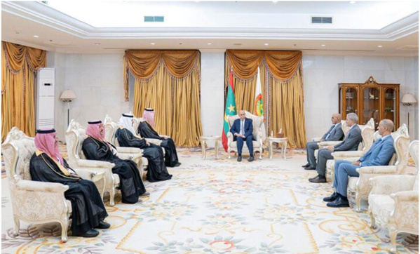 Le Président de la République reçoit le PDG du Fonds saoudien de développement