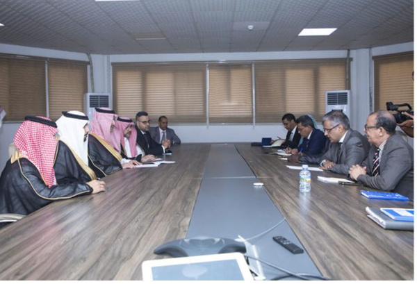 Le ministre de l’Énergie et du Pétrole reçoit le PDG du Fonds saoudien pour le développement Le ministre de l’Énergie et du Pétrole reçoit le PDG du Fonds saoudien pour le développement