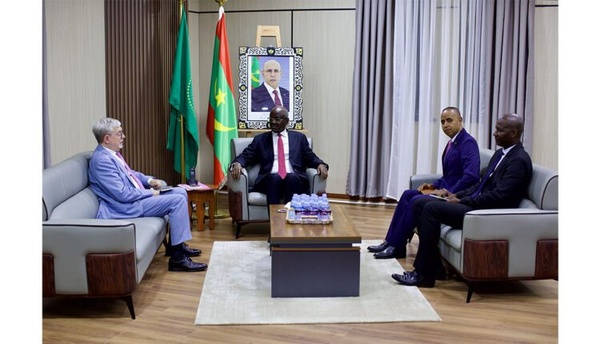 Le ministre des Affaires étrangères reçoit l’ambassadeur de l’UE en Mauritanie Le ministre des Affaires étrangères reçoit l’ambassadeur de l’UE en Mauritanie