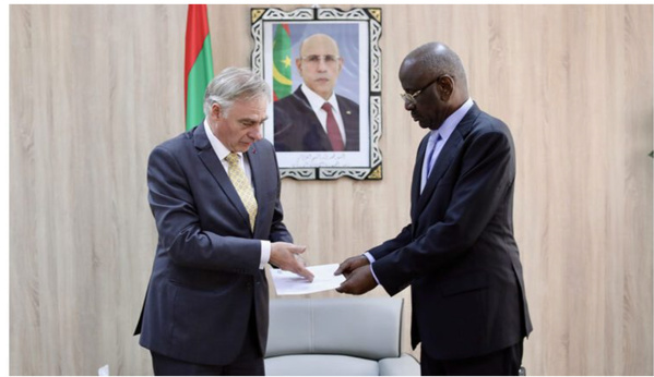 Le ministre des Affaires étrangères reçoit copie des lettres de créance de l’ambassadeur du Royaume de Belgique Le ministre des Affaires étrangères reçoit copie des lettres de créance de l’ambassadeur du Royaume de Belgique