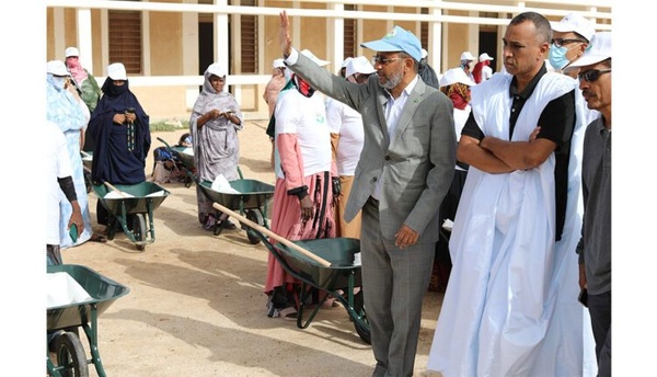 Le Délégué Général à la Solidarité Nationale lance une campagne bénévole de nettoyage des écoles primaires et secondaires à la veille de la rentrée scolaire Le Délégué Général à la Solidarité Nationale lance une campagne bénévole de nettoyage des écoles primaires et secondaires à la veille de la rentrée scolaire