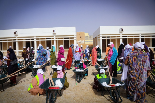 Le Délégué Général à la Solidarité Nationale lance une campagne bénévole de nettoyage des écoles primaires et secondaires à la veille de la rentrée scolaire Le Délégué Général à la Solidarité Nationale lance une campagne bénévole de nettoyage des écoles primaires et secondaires à la veille de la rentrée scolaire