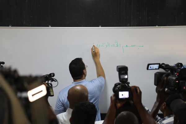 TAAZOUR. : le Premier ministre s’enquiert de certains volets du programme d’urgence de développement de la ville de Nouakchott TAAZOUR. : le Premier ministre s’enquiert de certains volets du programme d’urgence de développement de la ville de Nouakchott