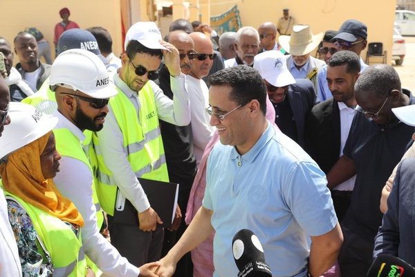 TAAZOUR. : le Premier ministre s’enquiert de certains volets du programme d’urgence de développement de la ville de Nouakchott TAAZOUR. : le Premier ministre s’enquiert de certains volets du programme d’urgence de développement de la ville de Nouakchott