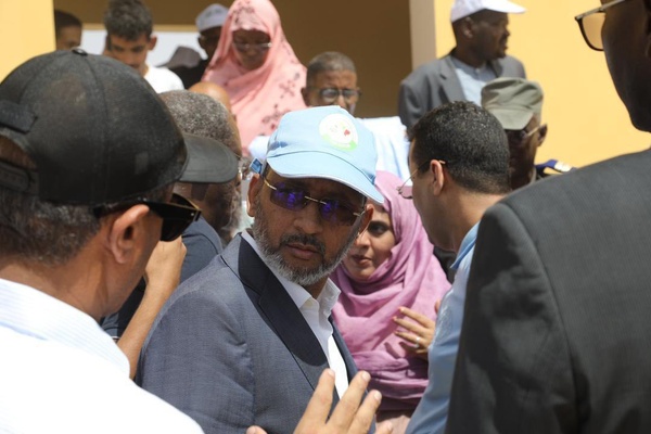 TAAZOUR. : le Premier ministre s’enquiert de certains volets du programme d’urgence de développement de la ville de Nouakchott TAAZOUR. : le Premier ministre s’enquiert de certains volets du programme d’urgence de développement de la ville de Nouakchott