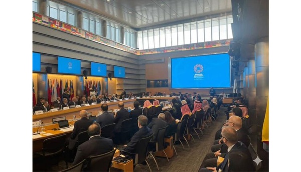 Le ministre des Affaires Économiques, au nom du Groupe Arabe, affirme son soutien aux États fragiles et renforce son partenariat avec la BM Le ministre des Affaires Économiques, au nom du Groupe Arabe, affirme son soutien aux États fragiles et renforce son partenariat avec la BM