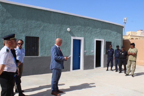 Migration : remise officielle à la Police nationale mauritanienne de deux centres d’accueil temporaire de migrants débarqués (CATE) en Mauritanie.