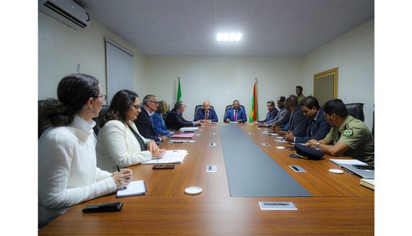 Le ministre délégué auprès du ministre de l’Intérieur, chargé de la Décentralisation, reçoit le ministre italien de l’Intérieur Le ministre délégué auprès du ministre de l’Intérieur, chargé de la Décentralisation, reçoit le ministre italien de l’Intérieur