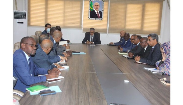 Le ministre de l’Énergie exhorte les cadres du secteur à respecter la transparence et la bonne gouvernance Le ministre de l’Énergie exhorte les cadres du secteur à respecter la transparence et la bonne gouvernance