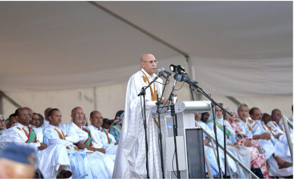 Le Président de la République devant les habitants du Hodh Chargui: grâce à des efforts concertés, la wilaya deviendra un pôle de développement prospère Le Président de la République devant les habitants du Hodh Chargui: grâce à des efforts concertés, la wilaya deviendra un pôle de développement prospère