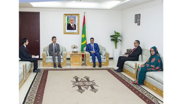 Le Premier ministre reçoit l’ambassadeur du Japon Le Premier ministre reçoit l’ambassadeur du Japon