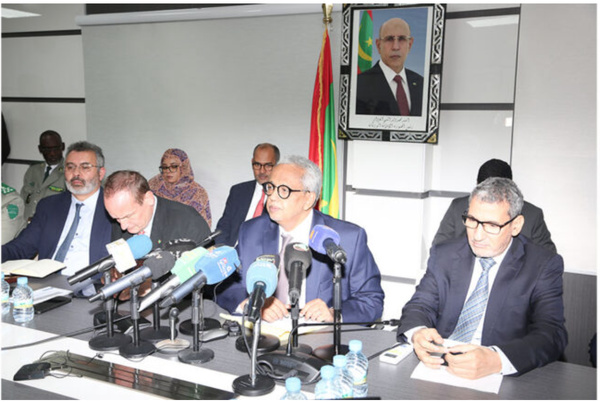 Le ministre des Affaires Économiques et le Gouverneur de la Banque Centrale se réunissent avec une mission du FMI Le ministre des Affaires Économiques et le Gouverneur de la Banque Centrale se réunissent avec une mission du FMI