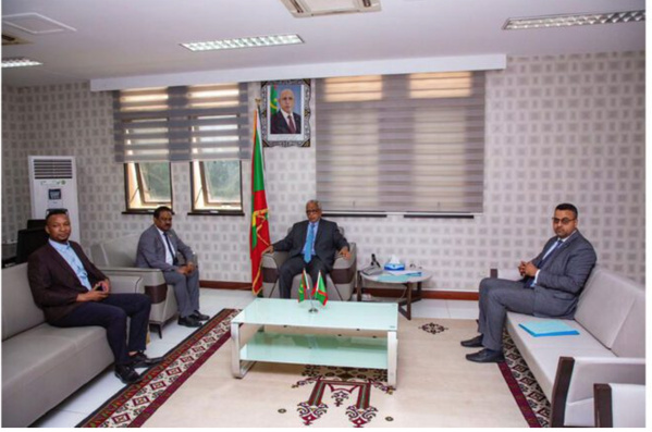 Le ministre des Affaires économiques et du Développement reçoit l’ambassadeur de l’Inde dans notre pays Le ministre des Affaires économiques et du Développement reçoit l’ambassadeur de l’Inde dans notre pays