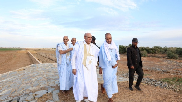 Taazour : le Président de la République effectue une visite au barrage de “Mowva” à Adel Bagrou
