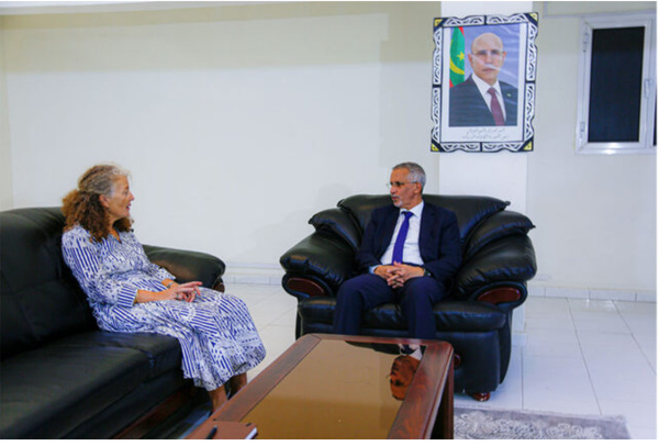 Le Commissaire aux droits de l’homme s’entretient avec la Coordinatrice résidente des Nations Unies en Mauritanie Le Commissaire aux droits de l’homme s’entretient avec la Coordinatrice résidente des Nations Unies en Mauritanie