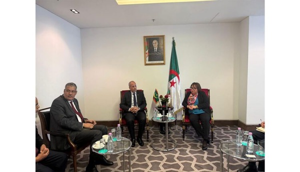 Le ministre de la Formation professionnelle s’entretient avec la ministre algérienne de la Formation professionnelle Le ministre de la Formation professionnelle s’entretient avec la ministre algérienne de la Formation professionnelle