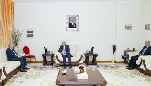 Le président de la République reçoit le directeur général du groupe Attijari Wafa Bank Le président de la République reçoit le directeur général du groupe Attijari Wafa Bank