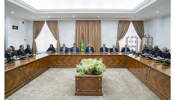 Le Président de la République tient une réunion avec les walis Le Président de la République tient une réunion avec les walis