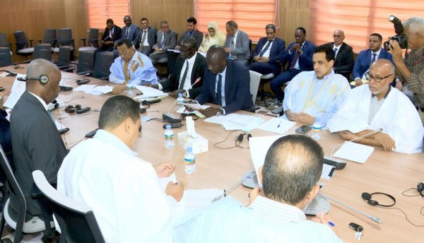 La commission des finances de l’Assemblée nationale examine le budget du ministère des mines et de l’industrie La commission des finances de l’Assemblée nationale examine le budget du ministère des mines et de l’industrie