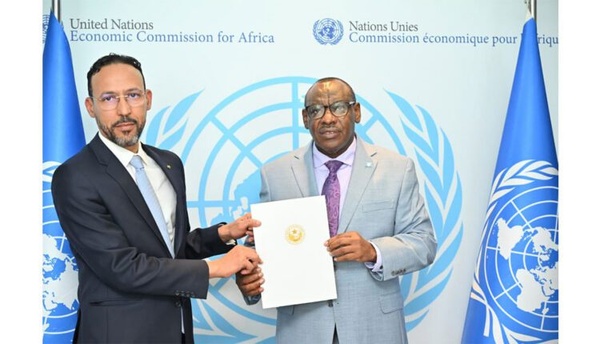 L’ambassadeur de Mauritanie en Éthiopie présente ses lettres de créance au secrétaire exécutif de la Commission économique des Nations Unies pour l’Afrique L’ambassadeur de Mauritanie en Éthiopie présente ses lettres de créance au secrétaire exécutif de la Commission économique des Nations Unies pour l’Afrique