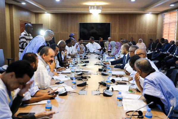 Taazour : la commission des finances de l’Assemblée nationale examine le budget de la Délégation Générale à la Solidarité Nationale et à la Lutte contre l'Exclusion Taazour : la commission des finances de l’Assemblée nationale examine le budget de la Délégation Générale à la Solidarité Nationale et à la Lutte contre l'Exclusion