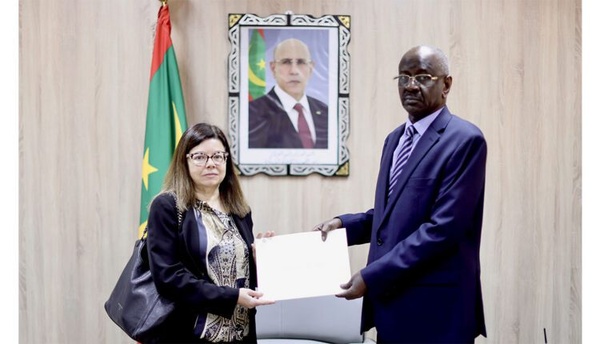 Le ministre des Affaires étrangères reçoit copie des lettres de créance de la nouvelle ambassadrice d’Italie Le ministre des Affaires étrangères reçoit copie des lettres de créance de la nouvelle ambassadrice d’Italie