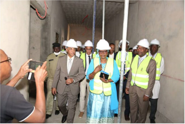 Visite de terrain du ministre de la Santé au Centre national de transfusion sanguine en construction à Nouakchott Visite de terrain du ministre de la Santé au Centre national de transfusion sanguine en construction à Nouakchott