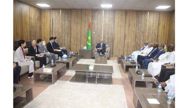 Le président de l’Assemblée nationale reçoit une délégation du Parti communiste chinois